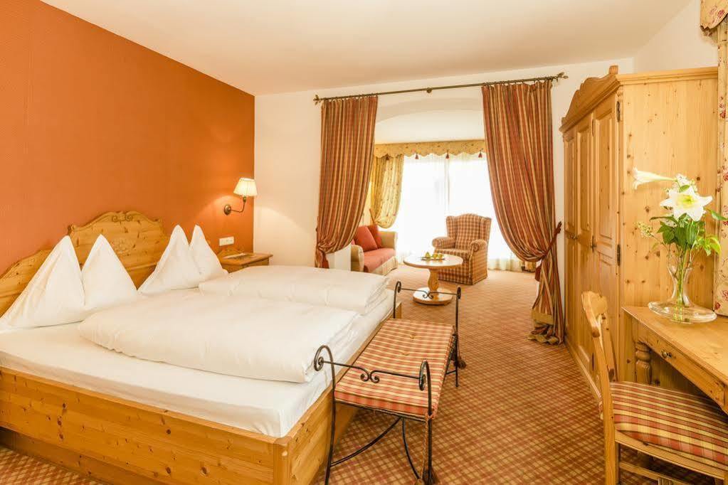 Hotel Winkler Sport & Spa Resort San Lorenzo di Sebato Extérieur photo